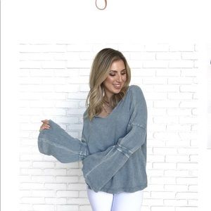 Long sleeve crop top